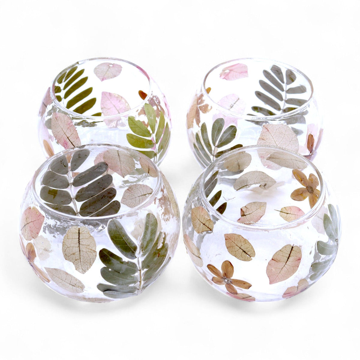 Natural Floral Recycled Glass Candle Holder, Primavera (8x10cm), showing the distinctive design – floral glass candle holder product image 10