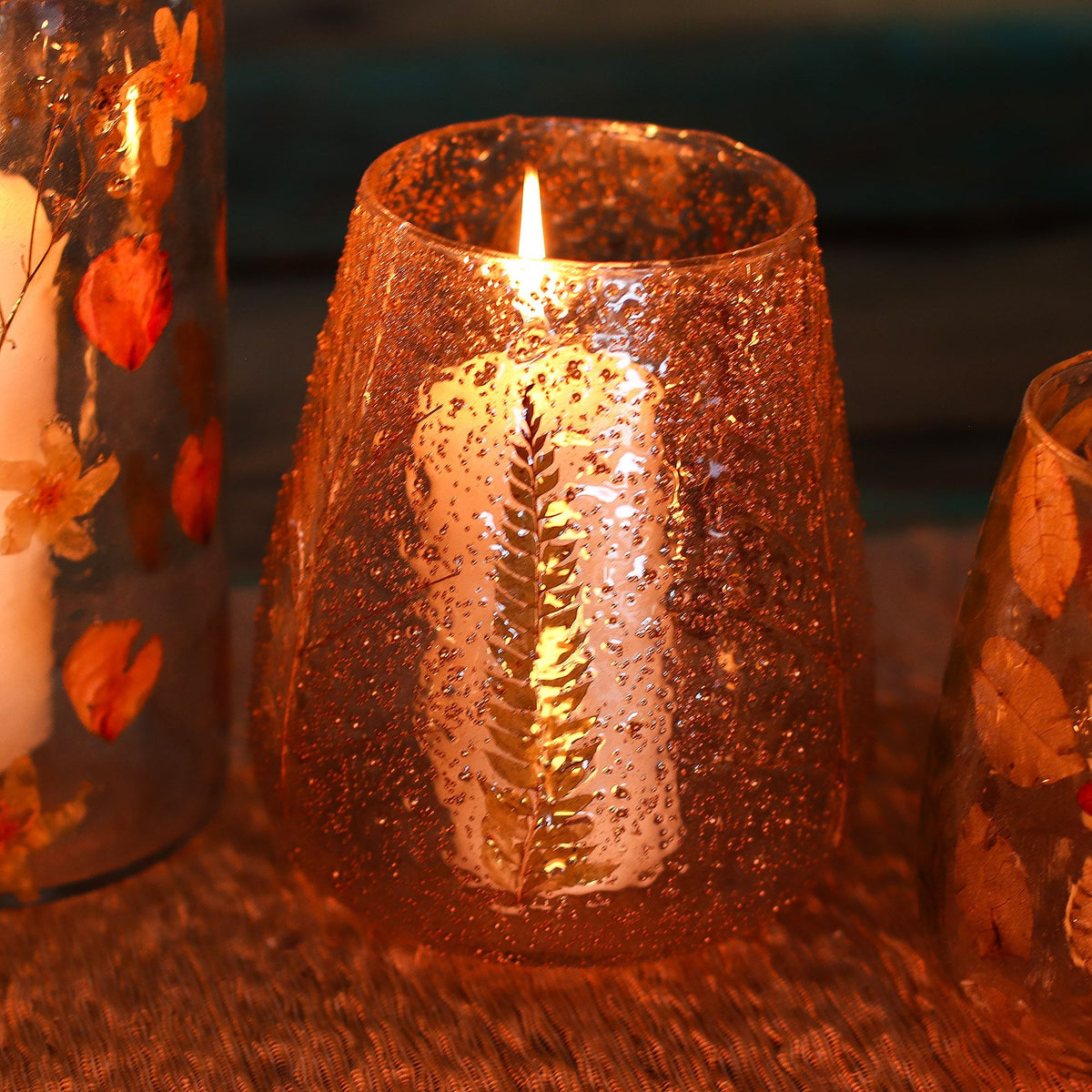 Natural Floral Recycled Glass Candle Holder, Pino (15x12cm), showing the distinctive design – floral glass candle holder product image 1