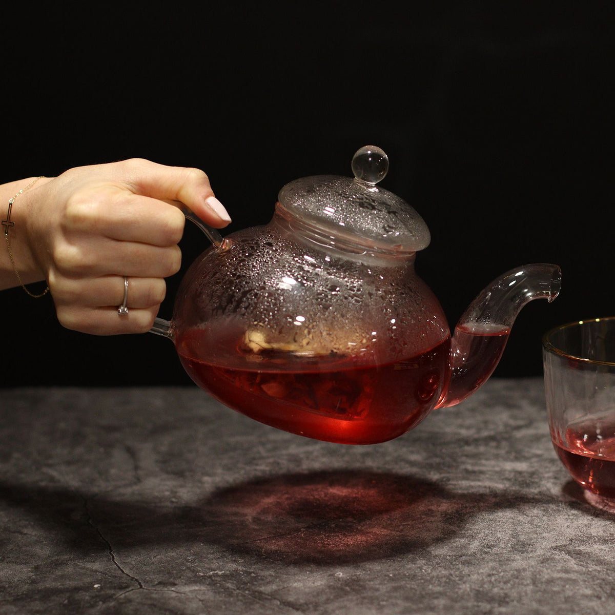 Glass Infuser Teapot, Round Pearl, 800ml, showing the distinctive design – glass infuser teapot product image 2