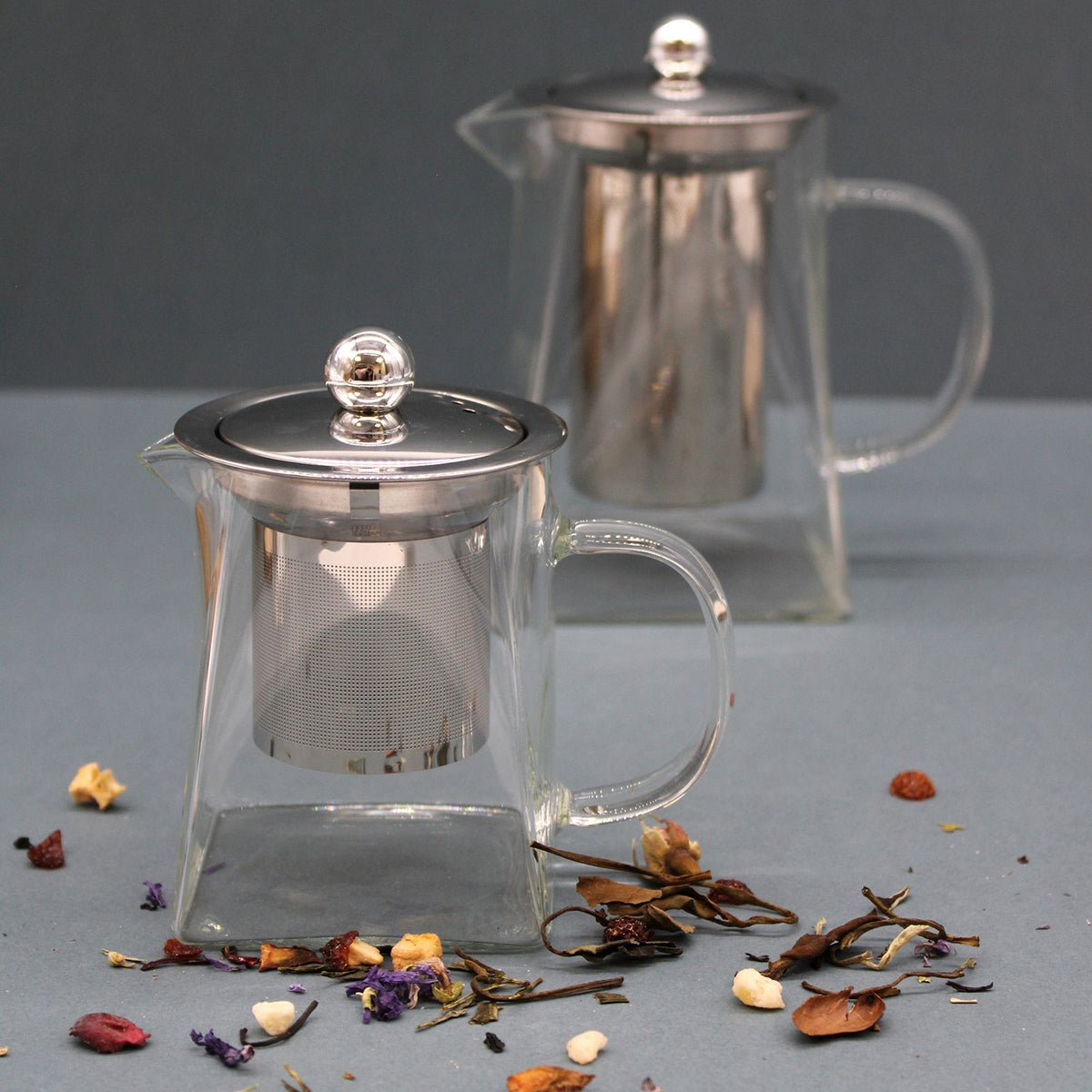 Glass Infuser Teapot, Tower Shape, 350ml, showing the distinctive design – glass infuser teapot product image 6